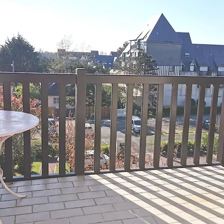 Cosy, Refait A Neuf, 5 Min A Pied De La Apartament Cabourg