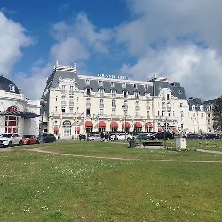 Apartament Cosy, Refait A Neuf, 5 Min A Pied De La Cabourg